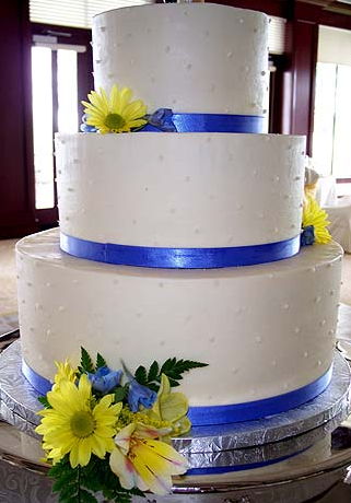 Yellow cake flowers